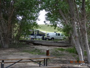 camper solar and  bird feeder